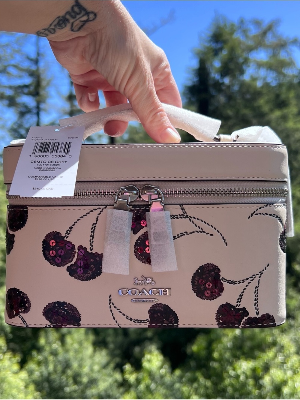 COACH Cosmetic & Make up Case w Cherry Print CDC13 AUTHENTIC New Coach Packaged